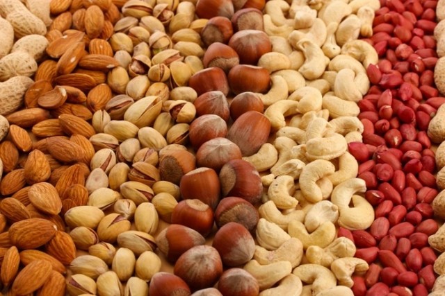 3 điều đáng ngạc nhiên xấu có thể xảy ra nếu bạn ăn quá nhiều hạt
